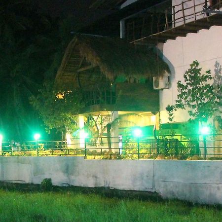 YalaBnB Tissamaharama Bagian luar foto